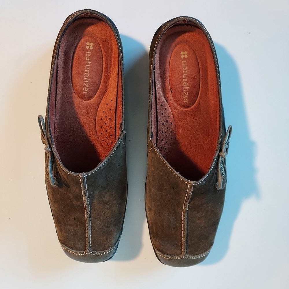NATURALIZER Brown Leather Suede Slip On Mules